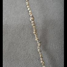 Collier de fouilles en perles fines